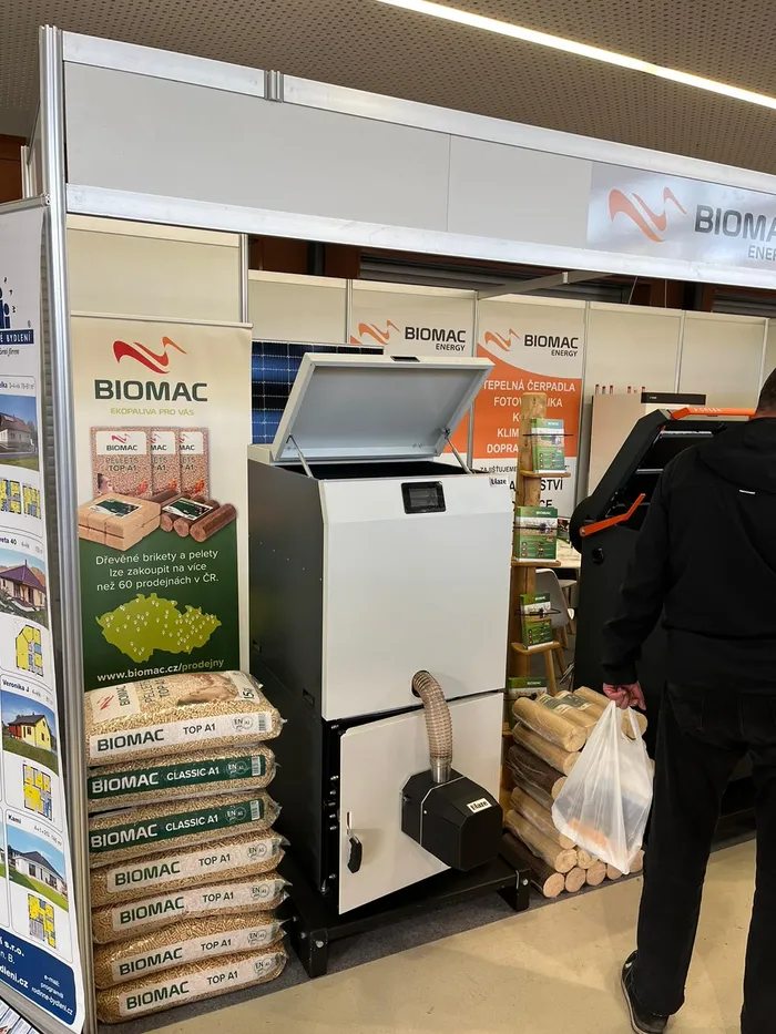 Stánek Biomac na veletrhu Stavotech